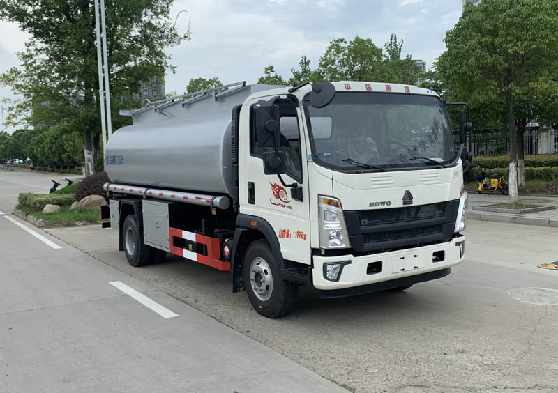 重汽11方供液车