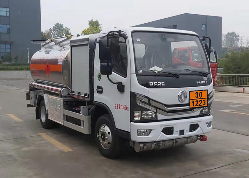 东风4.7方飞机加油车