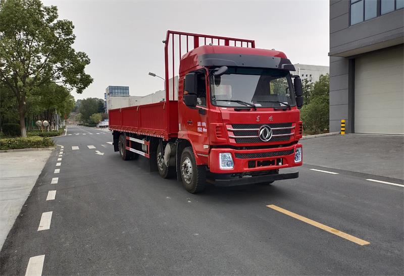 东风4轴载货汽车