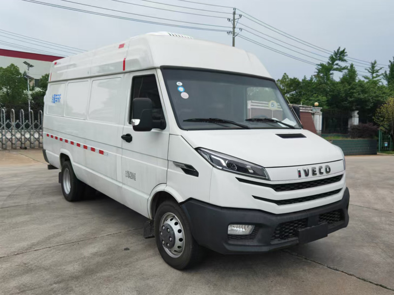 跃进2轴冷藏车