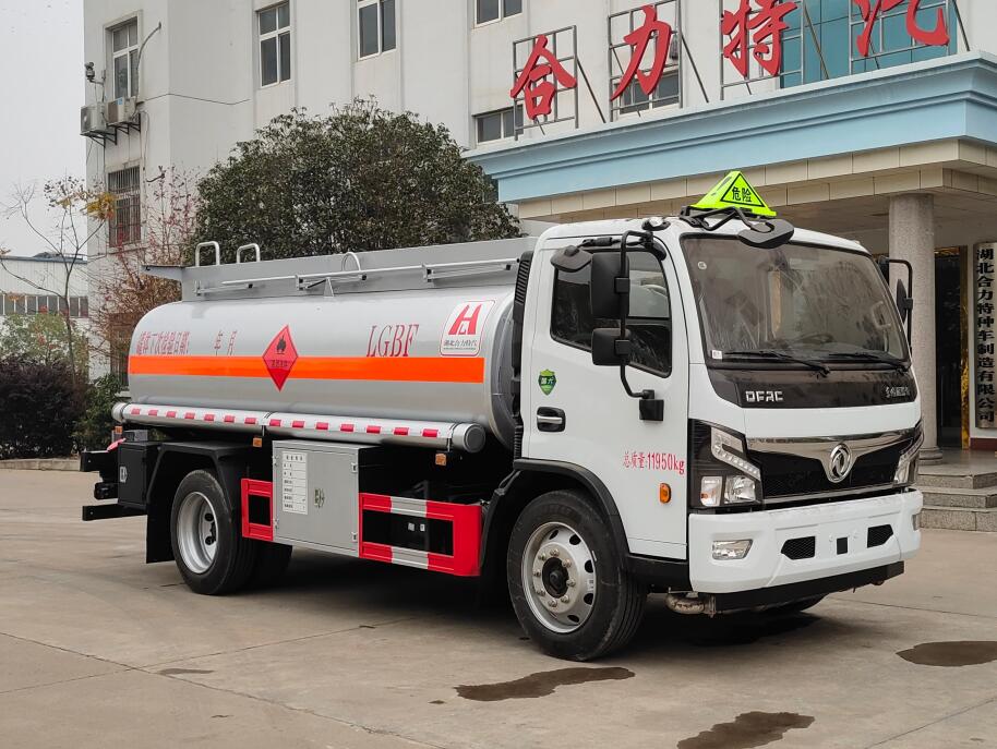 东风8.34方加油车