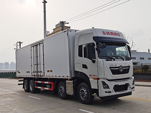 东风4轴冷藏车