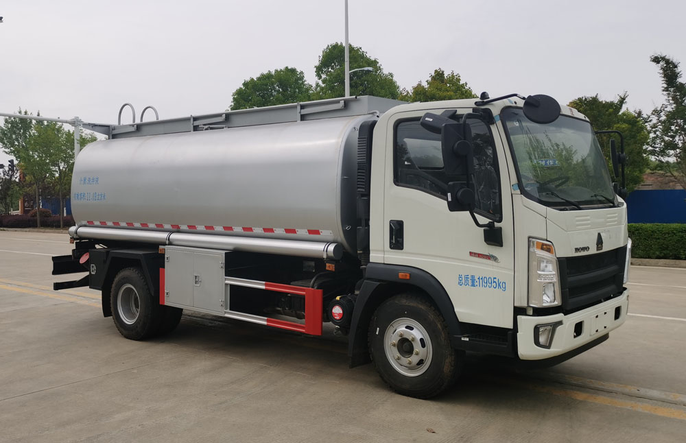 重汽11.58方供液车